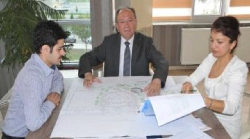 Burma: "s&uuml;rekli Proje Ve İş &Uuml;retiyoruz"