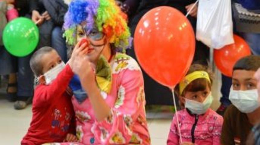 Tepebaşı Belediyesi Lösemili Çocukları Unutmadı