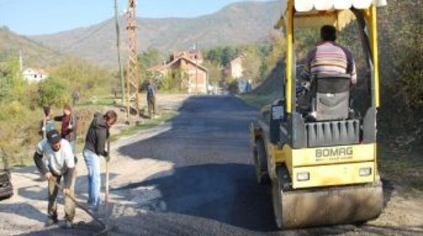 Yenice’de Asfaltmala Çalışmaları Sürüyor