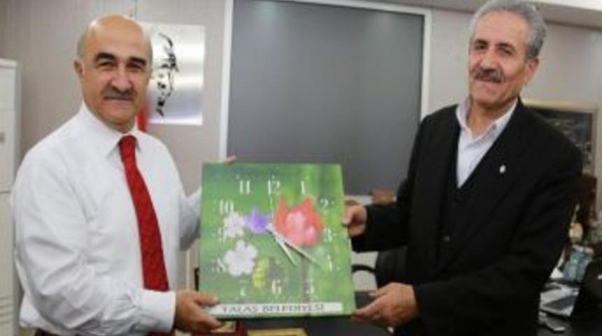 Turizm Sokağı Canlanmaya Başladı