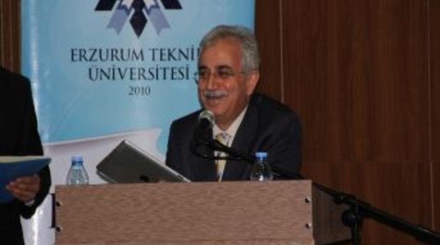 Rekt&ouml;r Yaylalı'dan &Ouml;ğrencilere Oryantasyon Dersi