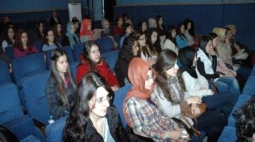 Uluslararası Balıkesir'e Değer Katan Şahsiyetler Sempozyumu D&uuml;zenlendi