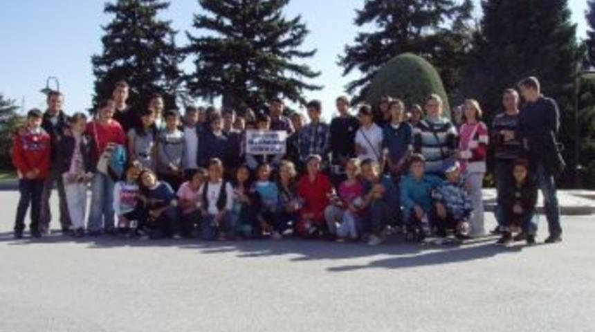 Yerk&ouml;yl&uuml; &Ouml;ğrenciler Ankara Ve İstanbul&rsquo;u Gezdi