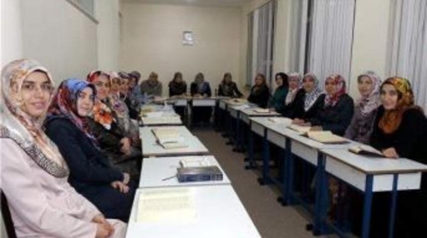 Kur&rsquo;an-ı Kerim Hizmet İ&ccedil;i Eğitim Kursu Sona Erdi