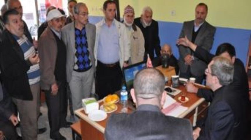 Başkan Vergili, Kapullu Mahallesinde Halkın Sorunlarını Dinledi