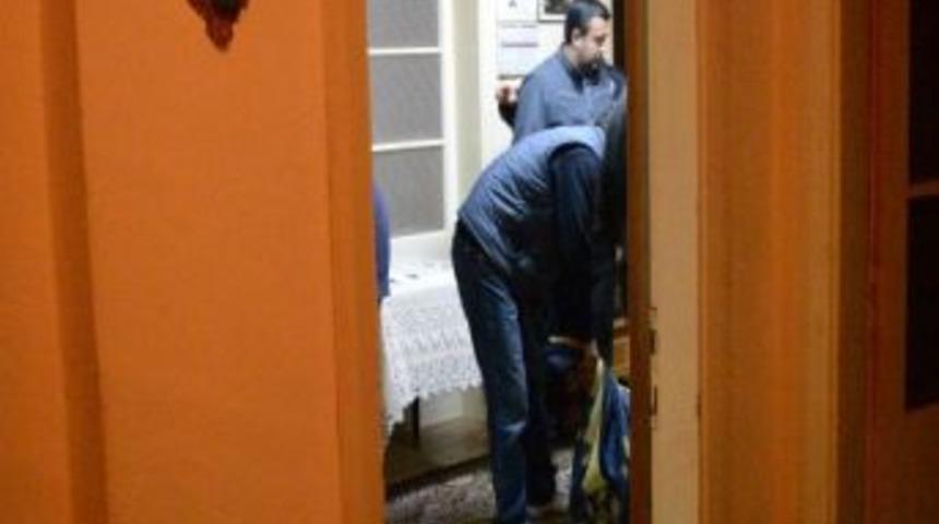 Emekli baş&ccedil;avuş beylik silahı ile intihar etti