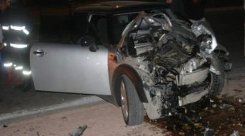 Konya&rsquo;da Trafik Kazası :3 Yaralı