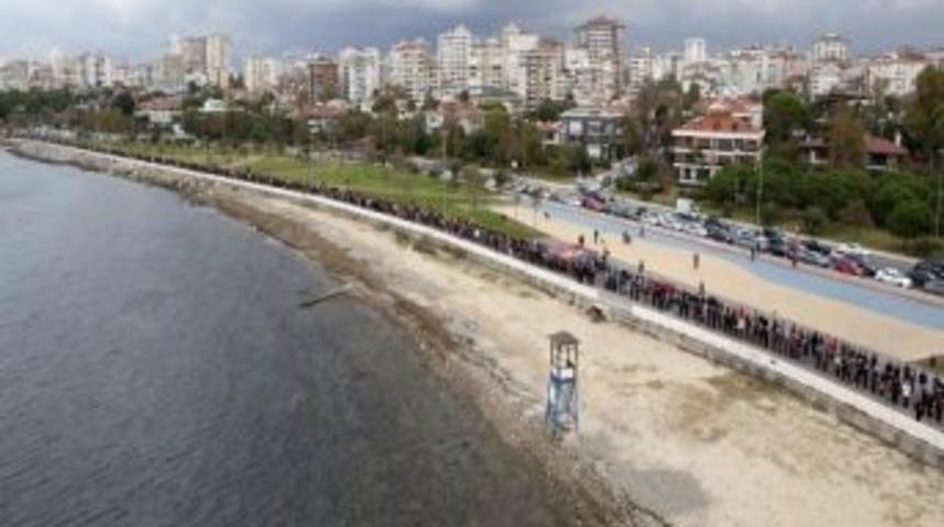Kadık&ouml;y'de 6.5 Kilometrelik "ata'ya Saygı Zinciri" Oluşturulacak