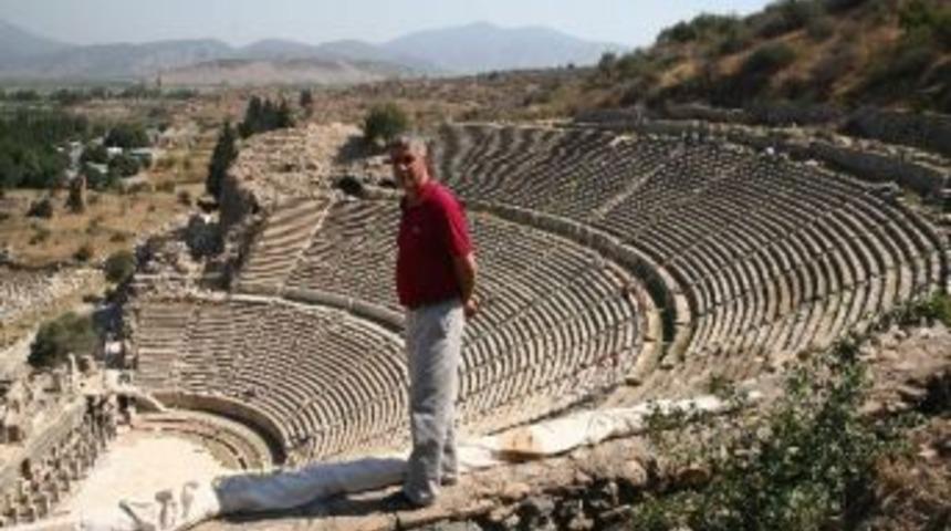Sel&ccedil;uk Belediye Başkanı &Uuml;lg&uuml;r'den Şok İddia!