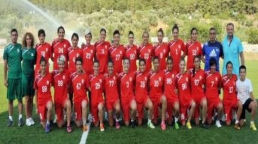 Konaklı Kızlara Destek Yağıyor