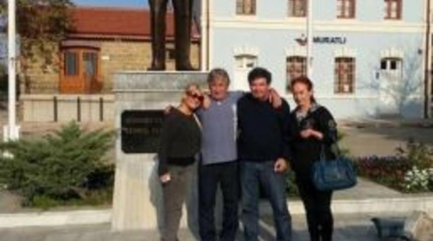 &Uuml;nl&uuml; Sanat&ccedil;ı Zeynep Muratlı'da