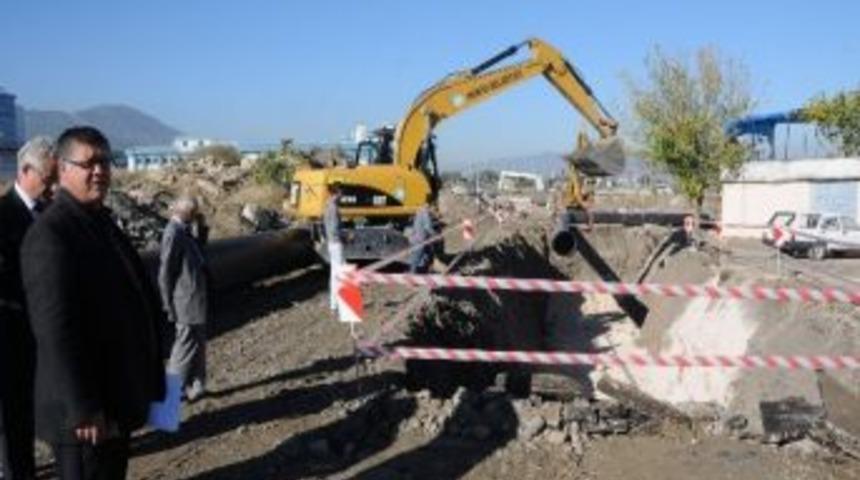 Manisa'da Su İşlerinden 5 Mahallede &Ccedil;alışma