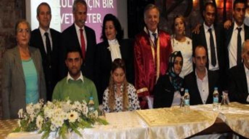 4 Torun Sahibi Olduktan Sonra Nikah Masasına Oturdu