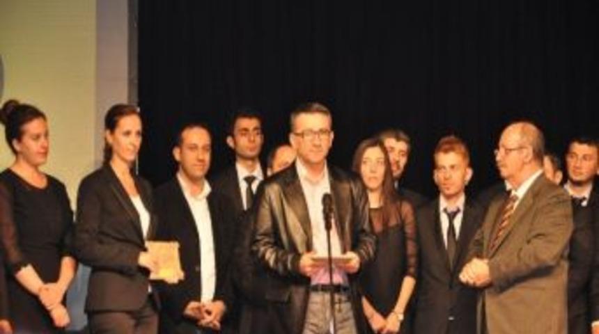Şehir Tiyatroları&rsquo;na B&uuml;y&uuml;k Onur