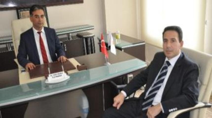 Kaymakam Oral&rsquo;dan, Ak Parti İl&ccedil;e Teşkilatına Ziyaret
