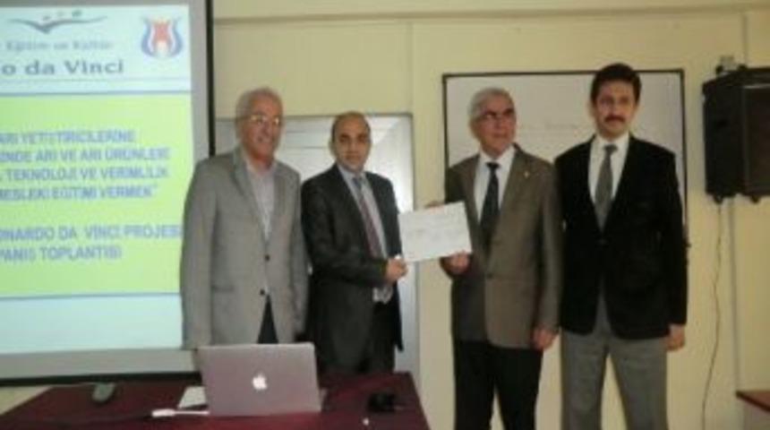 Arıcılıkla İlgili Ab Projesinin Kapanış T&ouml;reni Yapıldı