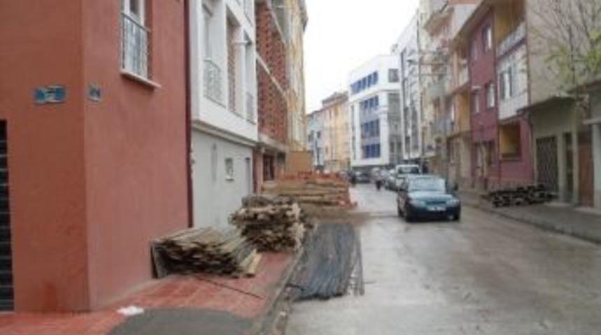 İnşaatlarda G&uuml;venlik Ve Kaldırım İşgali Sorunu