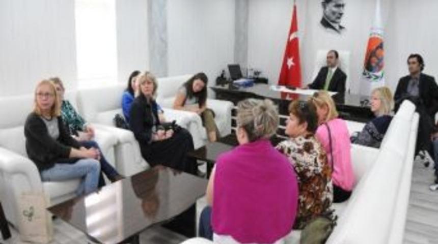 Avrupalılardan Karak&ouml;pr&uuml; Belediyesi&rsquo;ne Ziyaret
