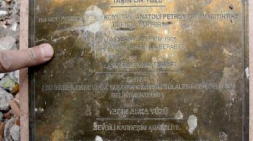 Rus Komutana Ait Anıt Mezar I&ccedil;in S&ouml;z Belediye Meclisi'nde