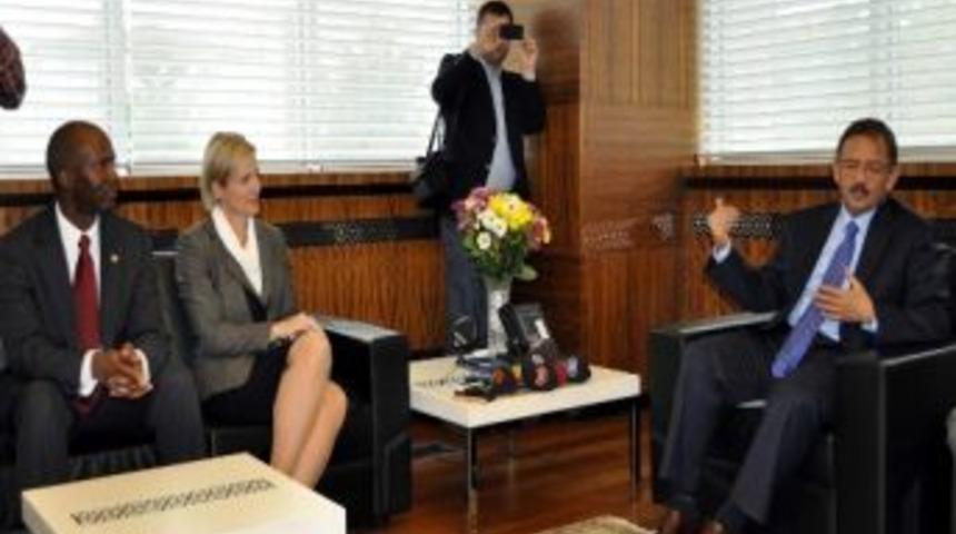 Amerikalı Heyet, &Ouml;zhaseki'yi Ziyaret Etti