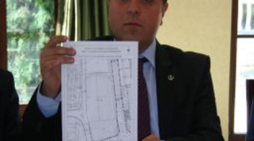 BBP'li Bayrak: Stadyum Arazisinin Imara A&ccedil;ılması Kanunlara Aykırı