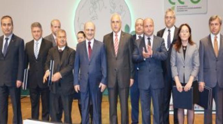 Erdoğan Bayraktar, &Ccedil;ED Kongresi A&ccedil;ılışana Katıldı