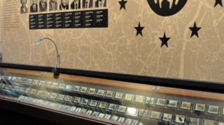 Atat&uuml;rk Fotoğrafları Sergisi Bursa Kent M&uuml;zesi&rsquo;nde