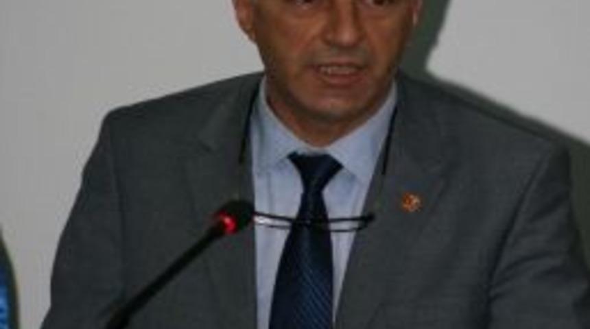 İletişim Fakültesinde İlk Ders Verildi