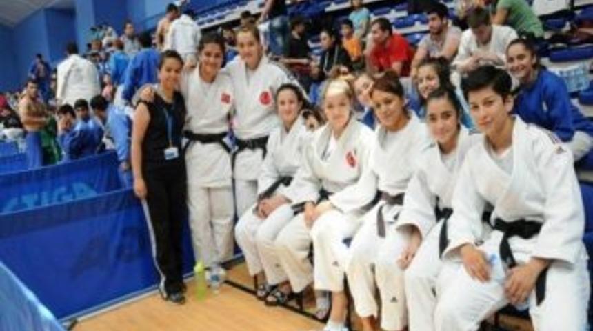 Judo Milli Takımı Kan Tazeledi