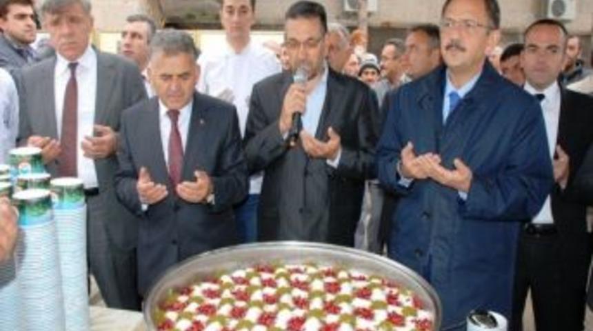 Başkan &Ouml;zhaseki Ve B&uuml;y&uuml;kkılı&ccedil; Mimarsinan Halkı İle