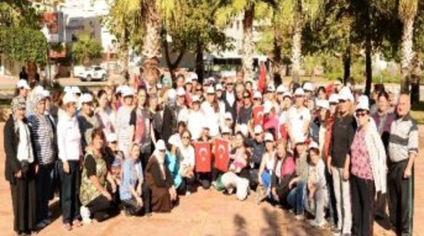 Muratpaşa'da Sabah Sporu Uygulamasına Yoğun İlgi