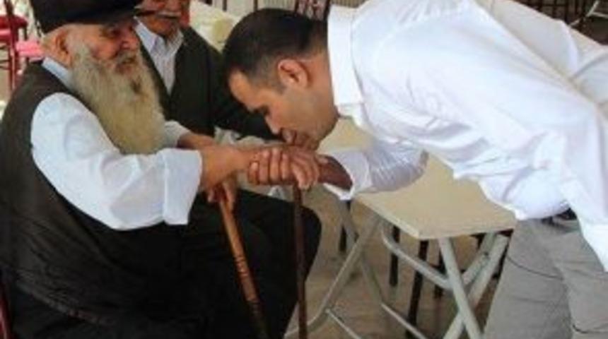 Karaoğlan'dan &ouml;rnek davranış&rlm;