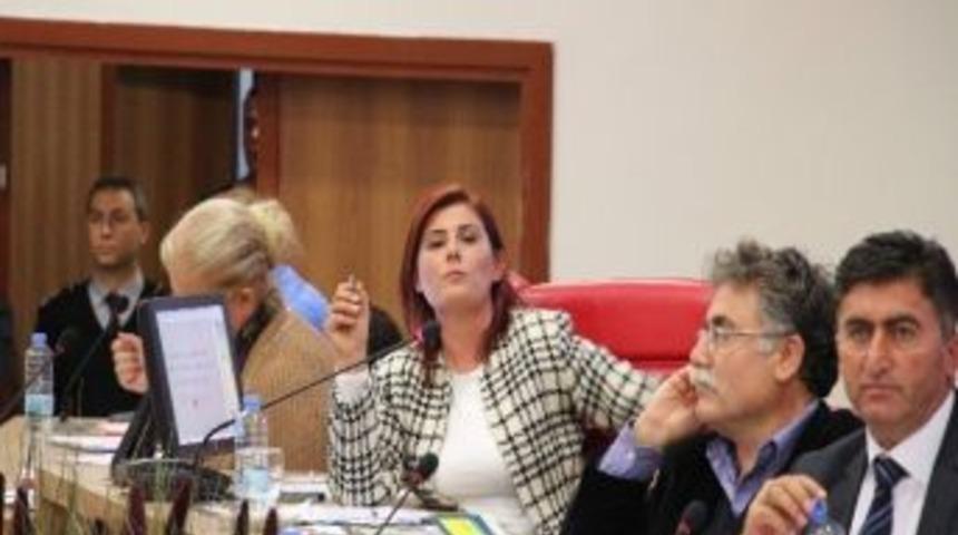 Gergin Meclis B&uuml;t&ccedil;eyi G&ouml;r&uuml;şemedi