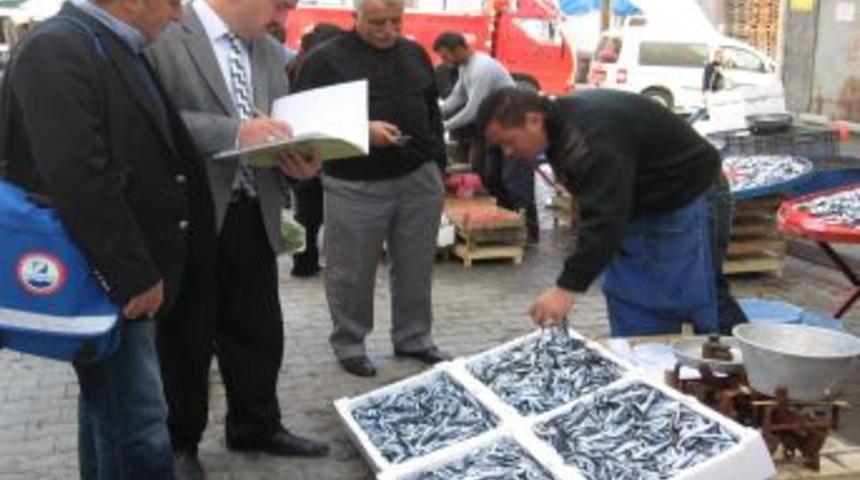 Balık Satıcıları Denetlendi