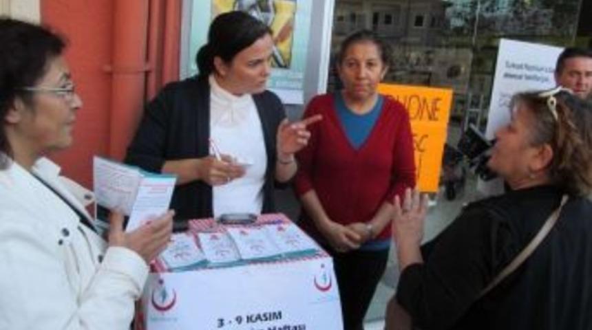 Edremit&rsquo;te Organ Bağışı Standı İlgi G&ouml;rd&uuml;