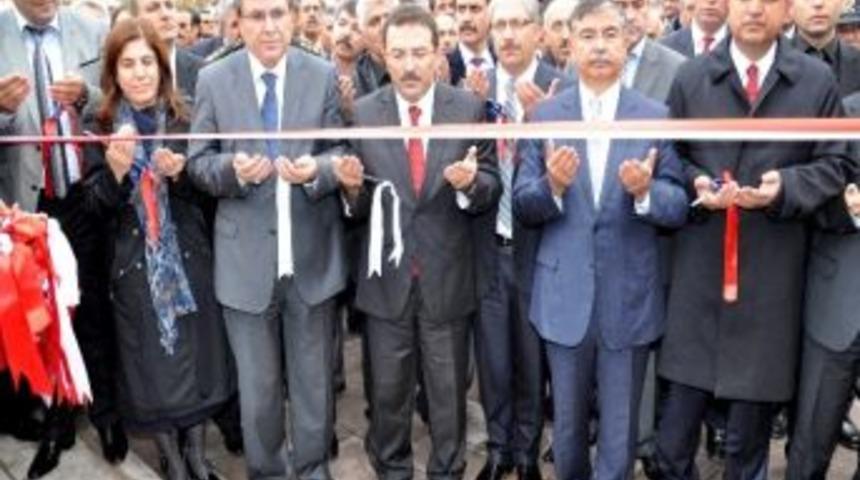 Bakan Yılmaz, Somuncu Baba K&uuml;lt&uuml;r Merkezi&rsquo;nin A&ccedil;ılışını Yaptı