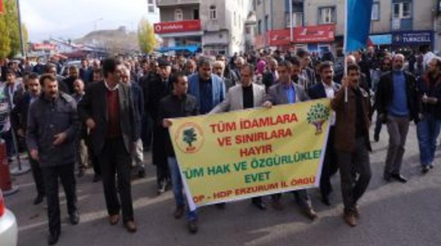 BDP Ve HDP'liler İran'ı Protesto Etti