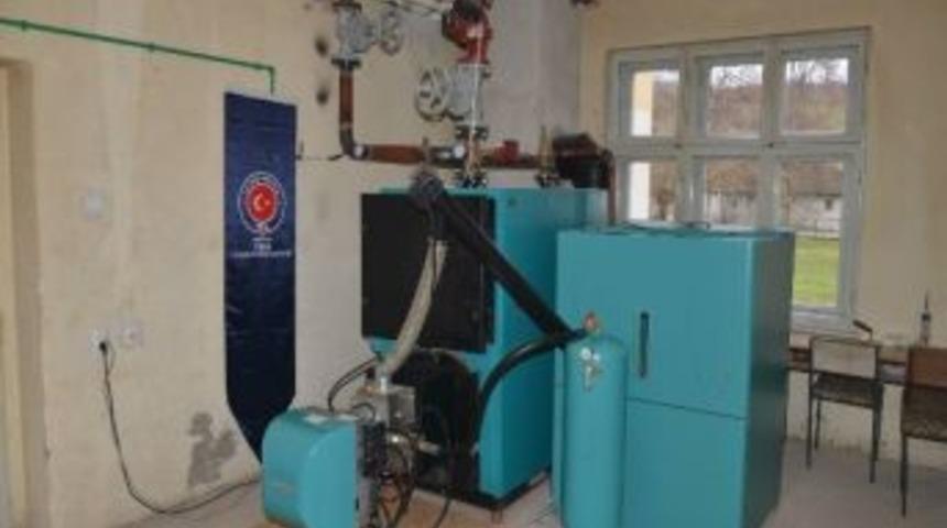 Karadağ&rsquo;da Eğitime Destek Devam Ediyor