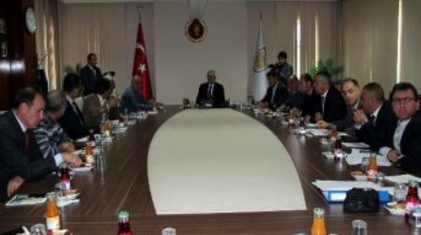 Yıldız Dağı Kış Sporları Değerlendirme Toplantısı Yapıldı