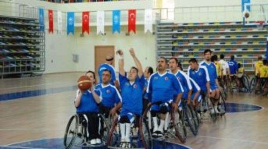 Engelli Basketbolcular Pendik&rsquo;e Hazır