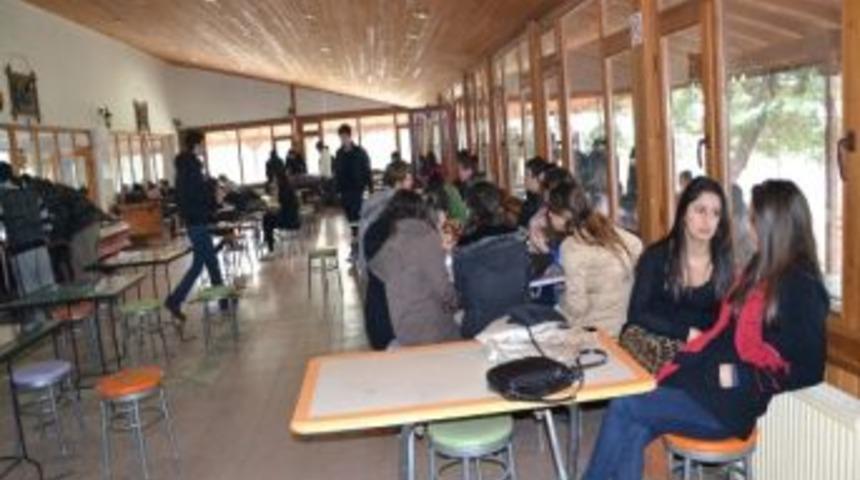 Kızlı Erkekli Fotoğraf Eylemi