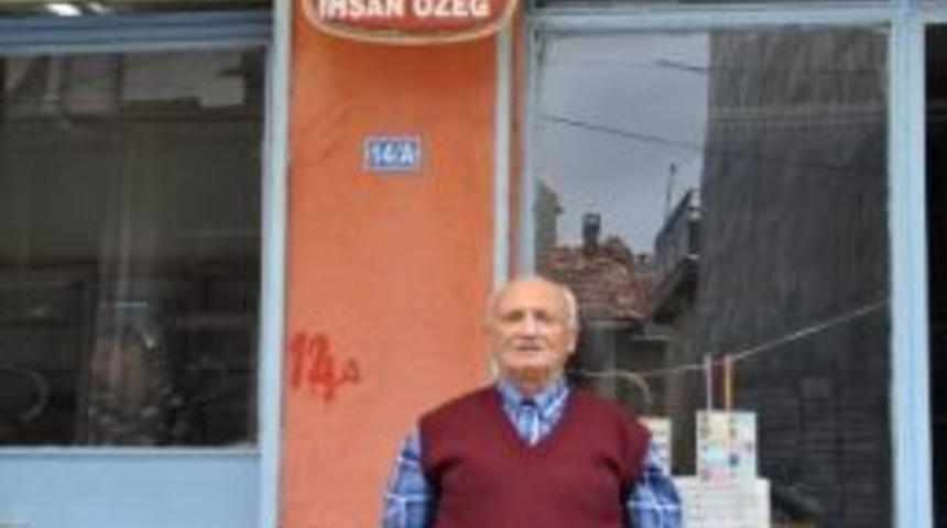 83 Yaşında 45 Yıldır Muhtar