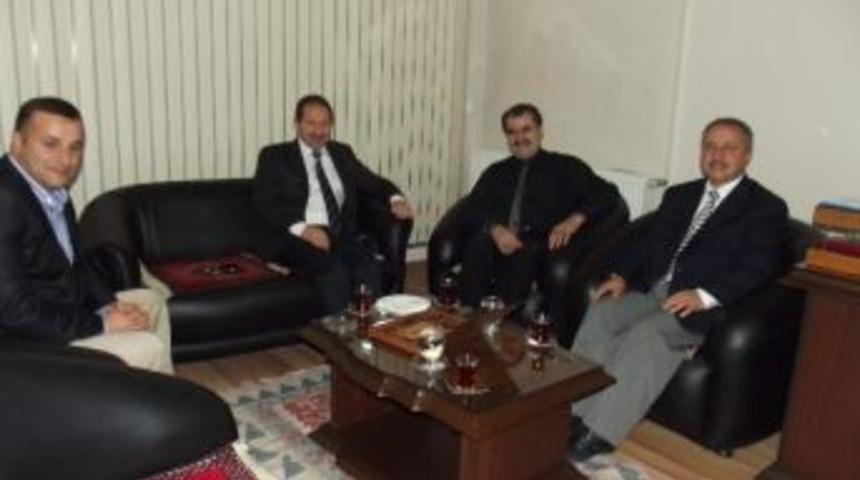 Faruk &Ouml;z: &ldquo;bana , Ona Yakın Değil Malatya&rsquo;nın Kalkınmasında Kim Faydalı Olacaksa Ona Oy Verilmeli&rdquo;