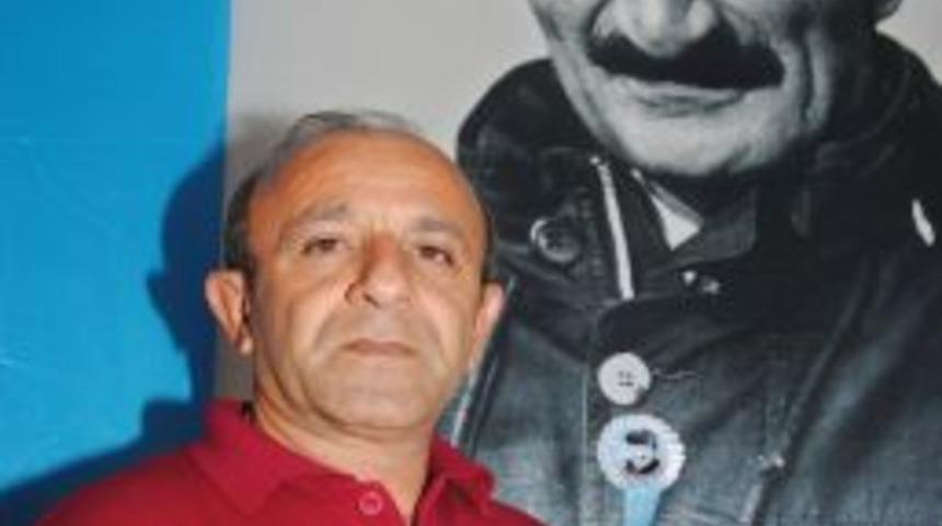 B&uuml;lent Ecevit Adına A&ccedil;ılan 5 Taziye Defteri Kitap Haline Getiriliyor