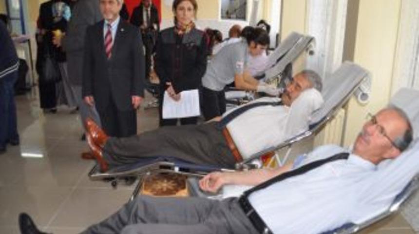 İl Milli Eğitim Müdürü Kuş: Kan Bağışı Vatandaşlık Görevidir