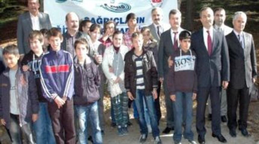 Zihinsel Engelli &Ccedil;ocuklara "keklik" Rehabilitasyonu