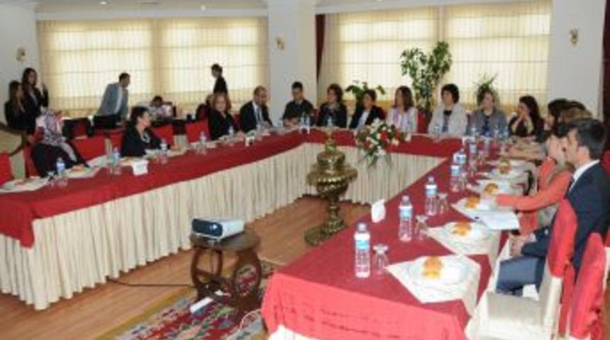 Kadınlar I&ccedil;in Mesleki Eğitim Projesi Tanıtıldı