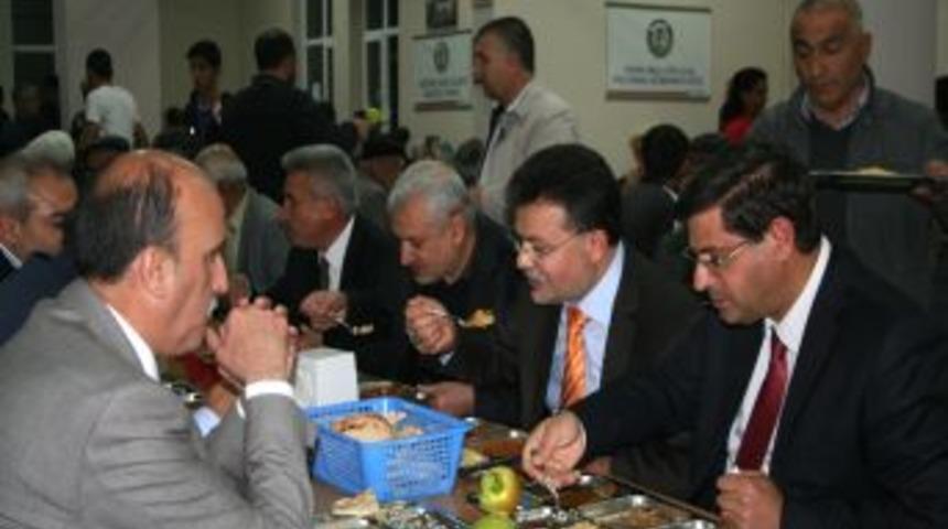 M&Uuml;SİAD Elazığ Şubesi Tarafından Cem Evi'nde Iftar Organizasyonu D&uuml;zenlendi