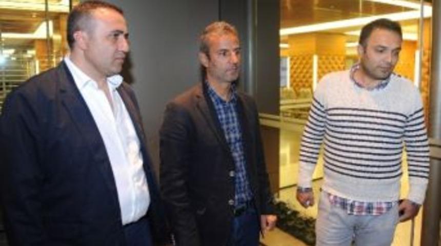 Aziz Yıldırım Ve Futbolculardan Ersun Yanal&rsquo;a Ziyaret