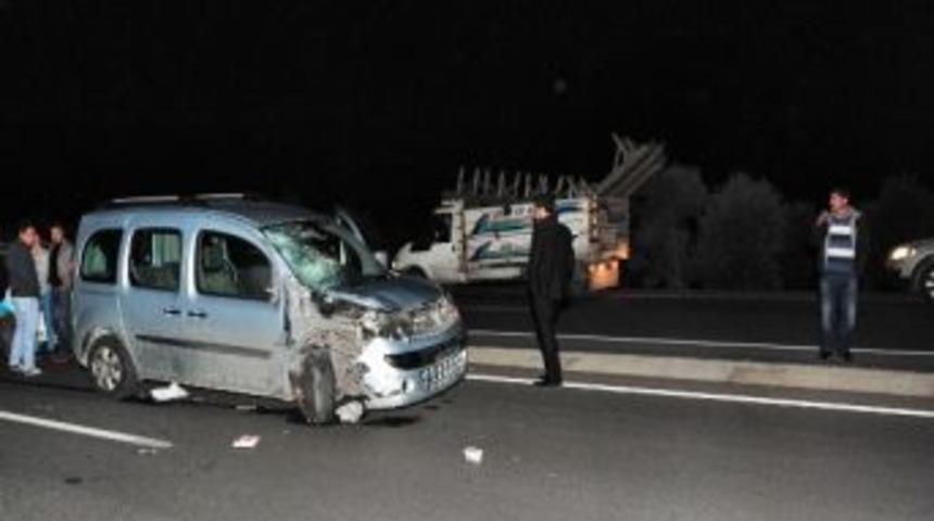 Karanlık yolculuk faciayla noktalandı: 2 &ouml;l&uuml;